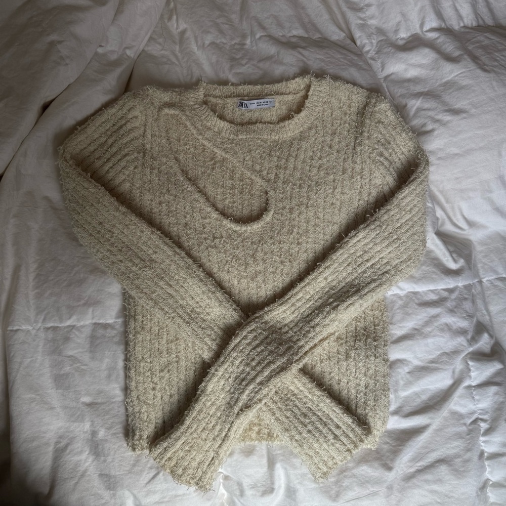 Zara Cream Textured Crewneck Sweater
